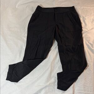 Athleta Trekkie Women’s Jogger Pants in Black